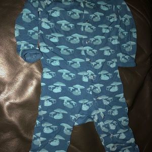 Sz 3-6 month Coverall pjs by kickee pants